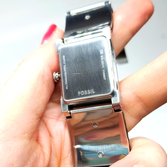 Fossil ES2311 Black Dial with Silver Case and Brown Leather Strap Watch - Picture 11 of 15